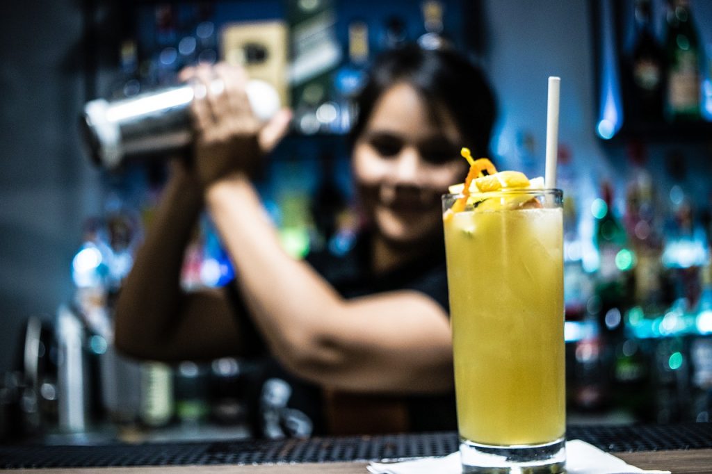 bartender, cocktail, beverage-5384781.jpg